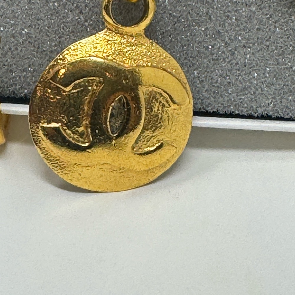 💯 Authentic Chanel Vintage Round CC Mark Pendant Necklace Gold Toned - Picture 3 of 6